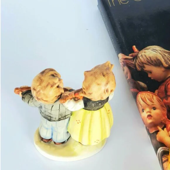Hummel Figurine - Number 150 - Happy Days - TMK 2
